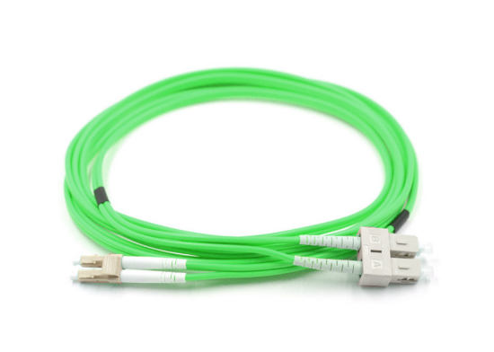 Патч-корд LC/UPC – SC/UPC OM5 Duplex 1м